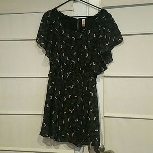 Short sleeve bird dress